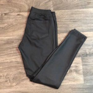 Fo-Leather leggings🌟